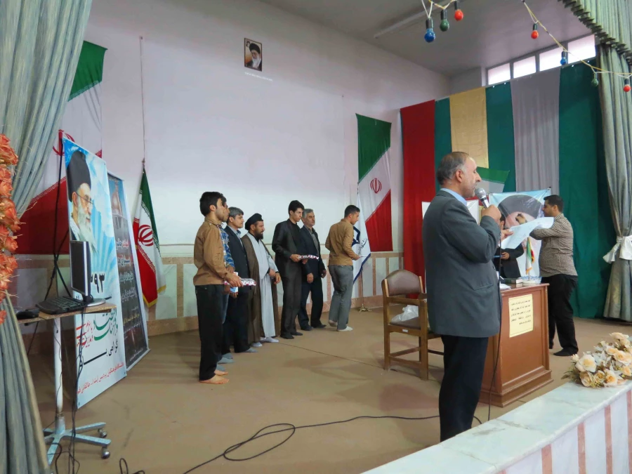 معلم دانشجو