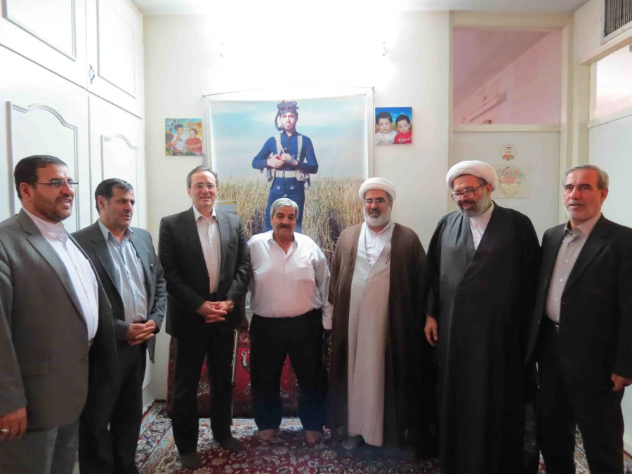 دیدار با خانواده شهدا