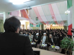 دیدار با دانشجویان دختر