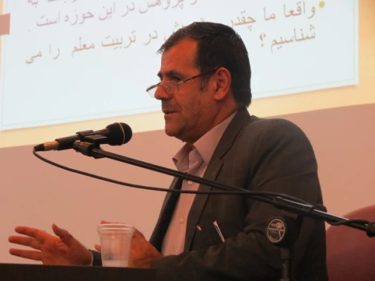 هفته پژوهش باشعارجامعه دانایی محوردربستر تربیت معلم پژوهش محور با حضور معاونت پژوهش وفناوری دانشگاه فرهنگیان در استان قم آغاز گردید.