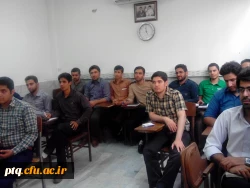 کلاس آموزش مقدمات کمکهای اولیه در مرکز هلال احمر استان