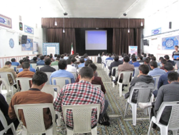 آشنایی با خطرات فضای مجازی