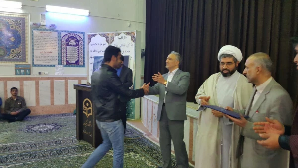 تقدیر از برگزیدگان مسابقات  ورزشی پردیس 2