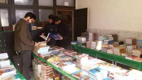 نمایشگاه کتاب