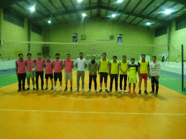 مسابقات والیبال