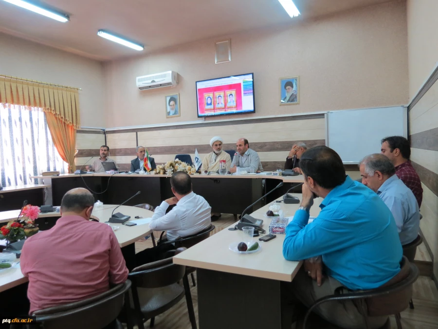 حلسه هم اندیشی با مشاوران آموزش وپرورش استان قم