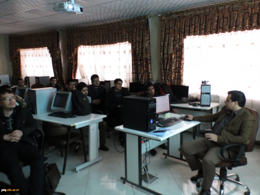 کارگاه هلال احمر