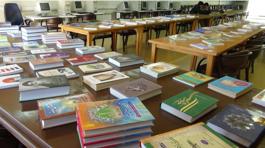 نمایشگاه کتاب