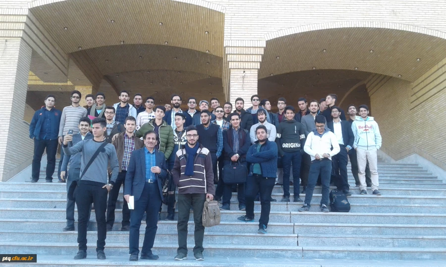 بازدید از کتابخانه دانشگاه قم