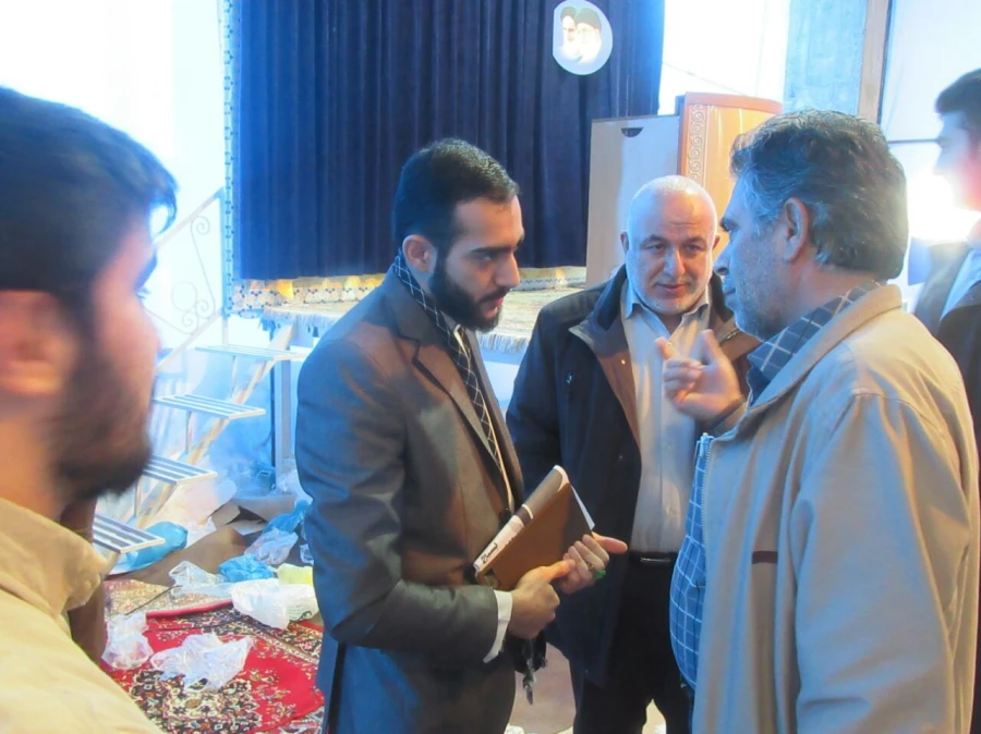 حضور مسئول بسیج دانشجویی دانشگاه فرهنگیان قم درنماز جمعه شهر پردیسان