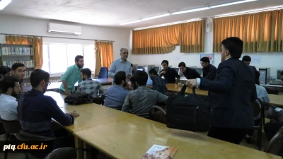 نشست صمیمانه سرپرست محترم پردیس آیت الله طالقانی قم با دانشجویان گروه علوم تربیتی