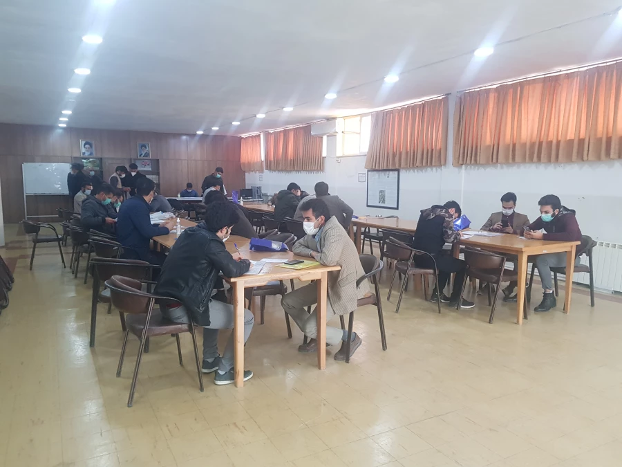 تصاویری از رعایت پروتکل های بهداشتی در ثبت نام دانشجویان نو ورود 3