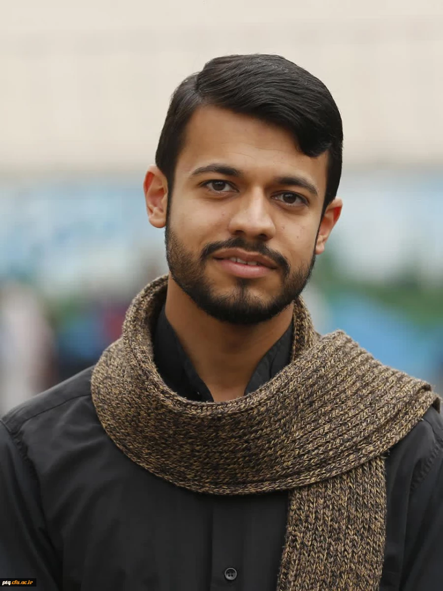 آقای فرهاد واحدی مسئول بسیج