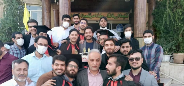 برگزاری جشن دانش­آموختگی ورودی­های 1396 پردیس آیت االله طالقانی(ره) قم 10