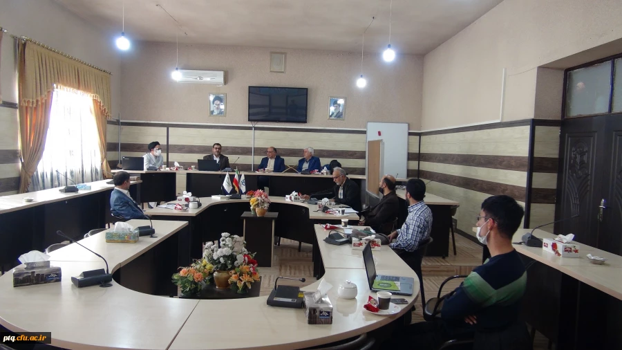 جلسه گروههای آموزشی زبان و ادبیات عرب بصورت حضوری و مجازی 6