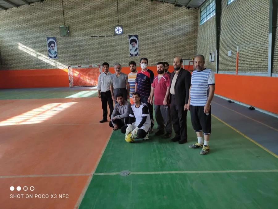بازدید معاونت توسعه منابع و امور دانشجویی و همکاران از ورزش کارکنان پردیس آیت الله طالقانی.
۱۴۰۰/۹/۳ چهارشنبه 3