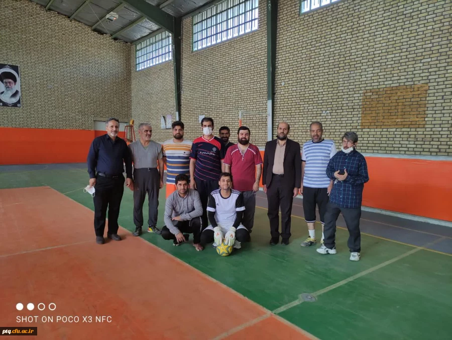 بازدید معاونت توسعه منابع و امور دانشجویی و همکاران از ورزش کارکنان پردیس آیت الله طالقانی.
۱۴۰۰/۹/۳ چهارشنبه 7