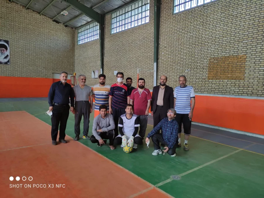 بازدید معاونت توسعه منابع و امور دانشجویی و همکاران از ورزش کارکنان پردیس آیت الله طالقانی.
۱۴۰۰/۹/۳ چهارشنبه 8