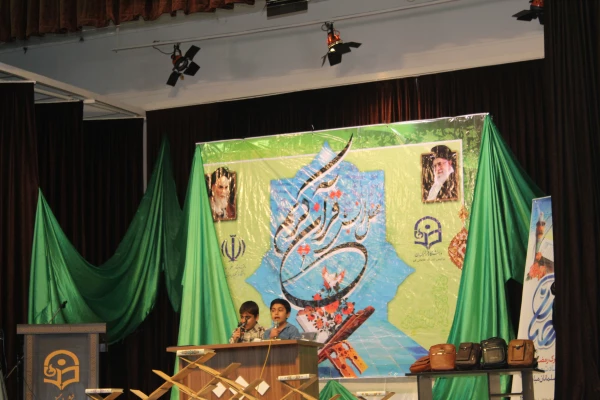 برگزاری محفل انس با قرآن کریم در پردیس آیت الله طالقانی قم 8