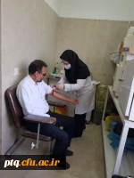 انجام آزمایش میزان قند وچربی خون از کارمندان پردیس در هفته سلامت 5