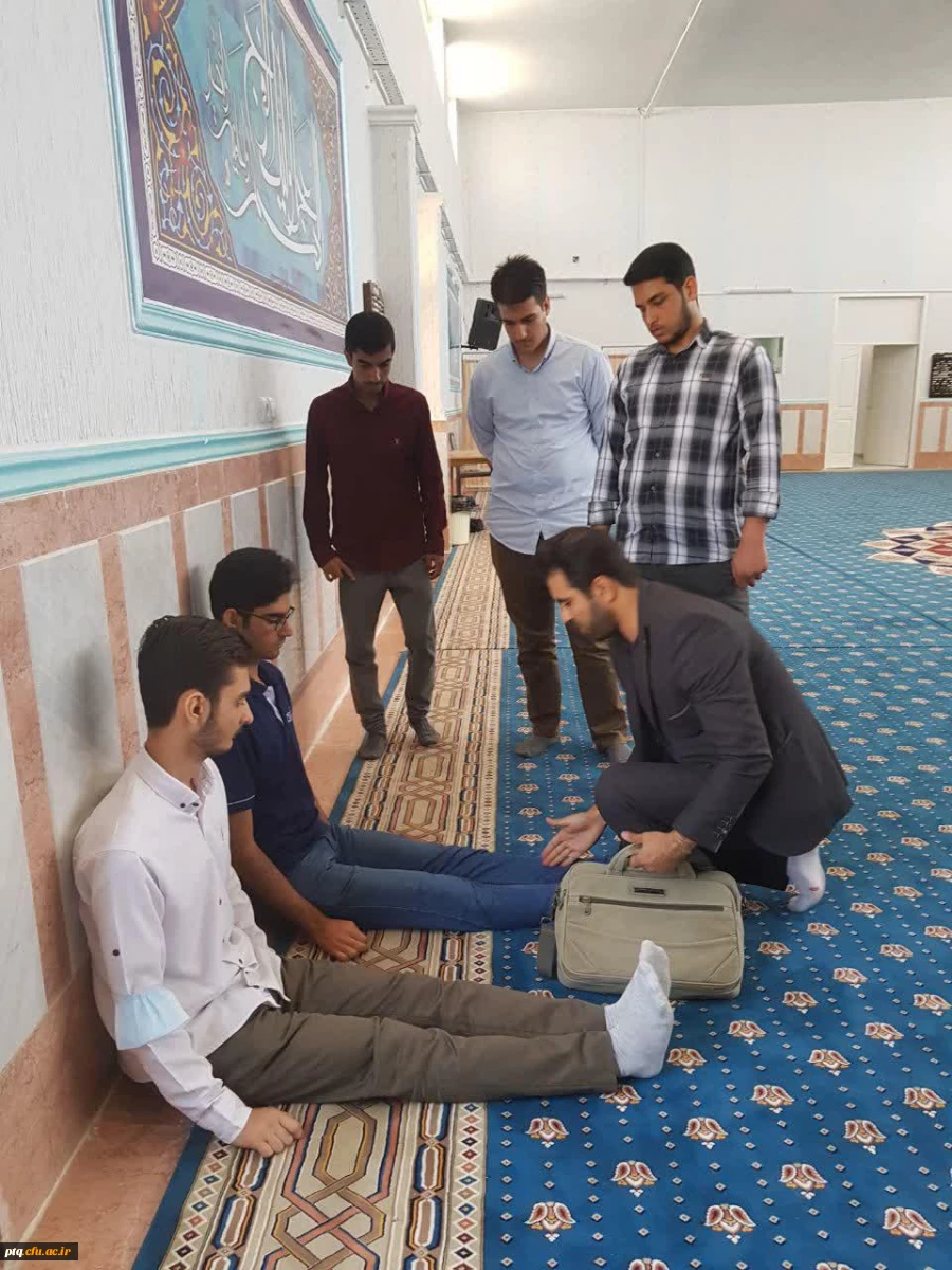 برگزاری کارگاه آموزشی حرکات اصلاحی وپیشگیری از آسیب ها درهفته سلامت 7