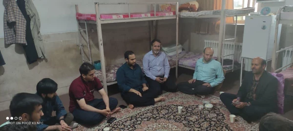 بازدید معاونت توسعه منابع و امور دانشجویی پردیس آیت الله طالقانی ره قم و رییس اداره حراست دانشگاه فرهنگیان استان قم از  خوابگاه ها و سلف سرویس های پردیس 9
