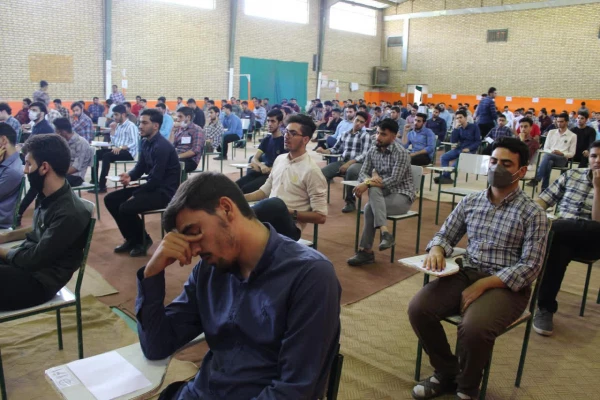 برگزاری اولین آزمون حضوری  پایان ترم دانشجویان پردیس آیت الله طالقانی پس از کرونا درسال 1401 4