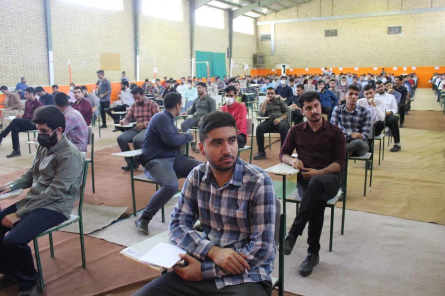 برگزاری اولین آزمون حضوری  پایان ترم دانشجویان پردیس آیت الله طالقانی پس از کرونا درسال 1401 7