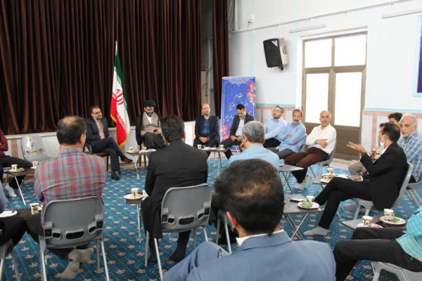 اولین جلسه همگرایی وهم اندیشی مدیریت امور پردیس های دانشگاه فرهنگیان استان قم با کارکنان پردیس آیت الله طالقانی (ره) 6