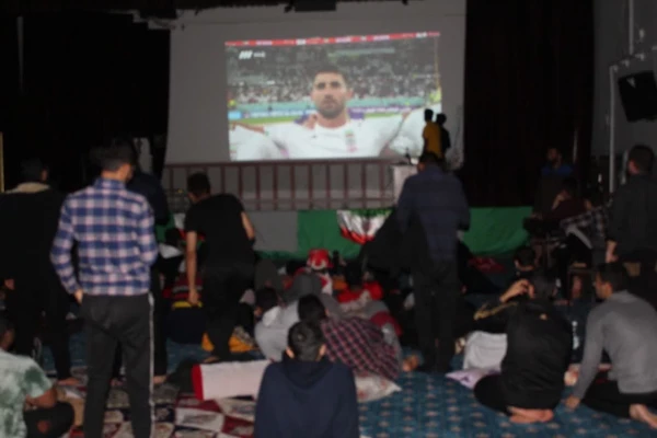 گزارش تصویری پخش مستقیم بازی تیم ملی ایران و آمریکا درون رقابت های جام جهانی در پردیس آیت الله طالقانی (ره) 3