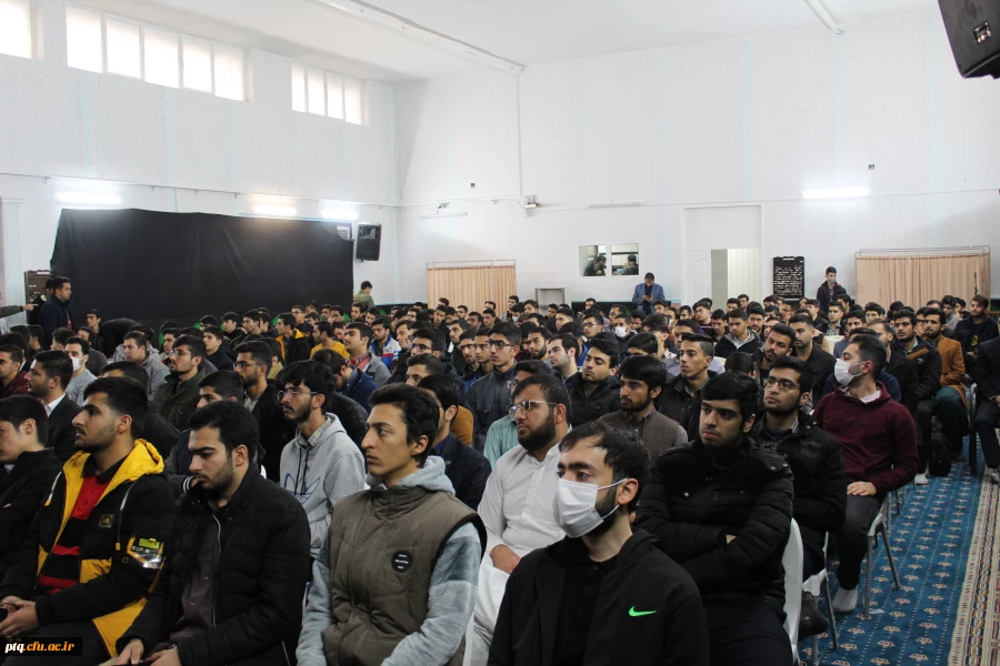برگزاری مراسم روز دانشجو به همراه تقدیر از فعالین فرهنگی پردیس 2