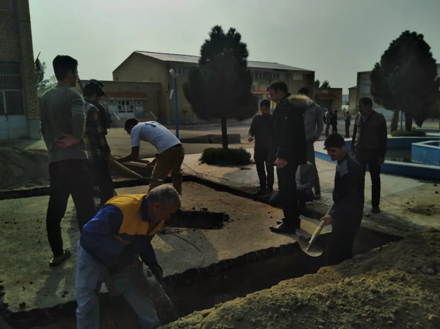 آماده سازی محل تدفین شهید گمنام با همکاری دانشجویان 4