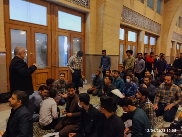 حضور و بازدید دانشجو معلمان پردیس آیت الله طالقانی قم از نمایشگاه بین المللی قرآن کریم 4