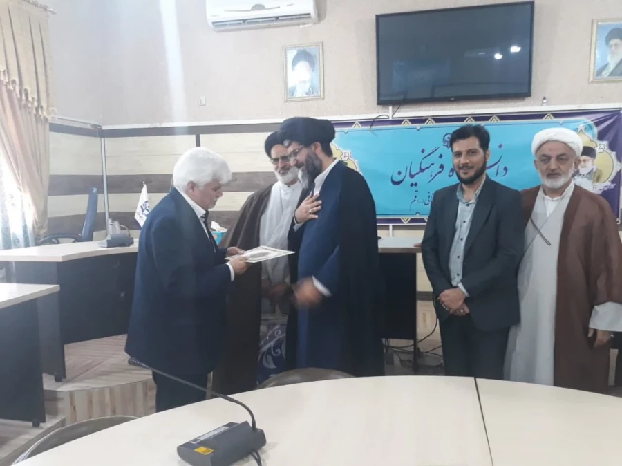 جلسه تکریم و معارفه مدیر بخش ادبیات و زبان پردیس آیت الله طالقانی ره        4