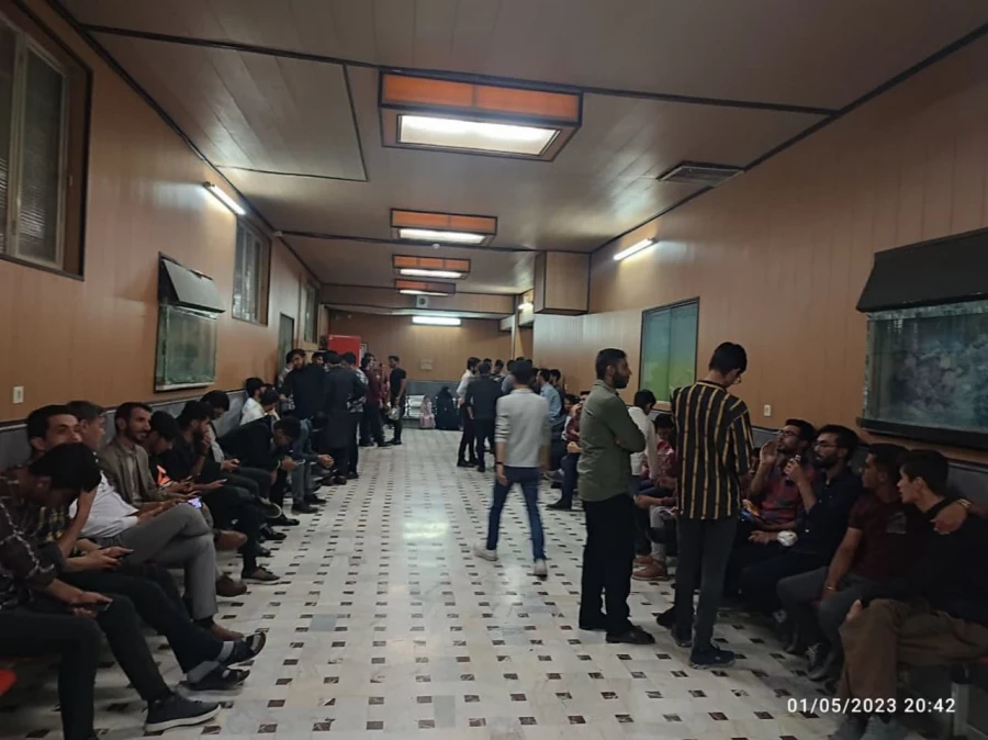 تماشای فیلم سینمایی غریب به مناسبت روز معلم 4