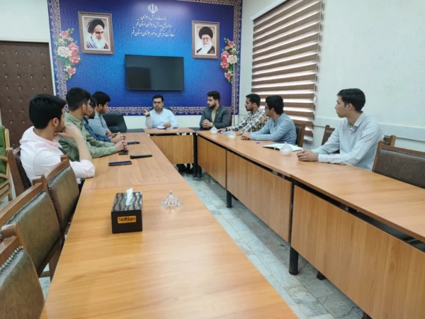 جلسه دبیر انجمن ها و کانون ها با مسئولین اداره ورزش و جوانان استان قم 4