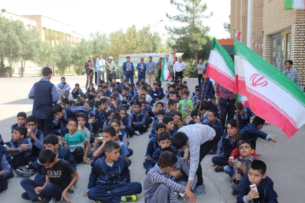 مراسم گرامیداشت هفته دفاع مقدس در جوار شهید گمنام دفاع مقدس 5