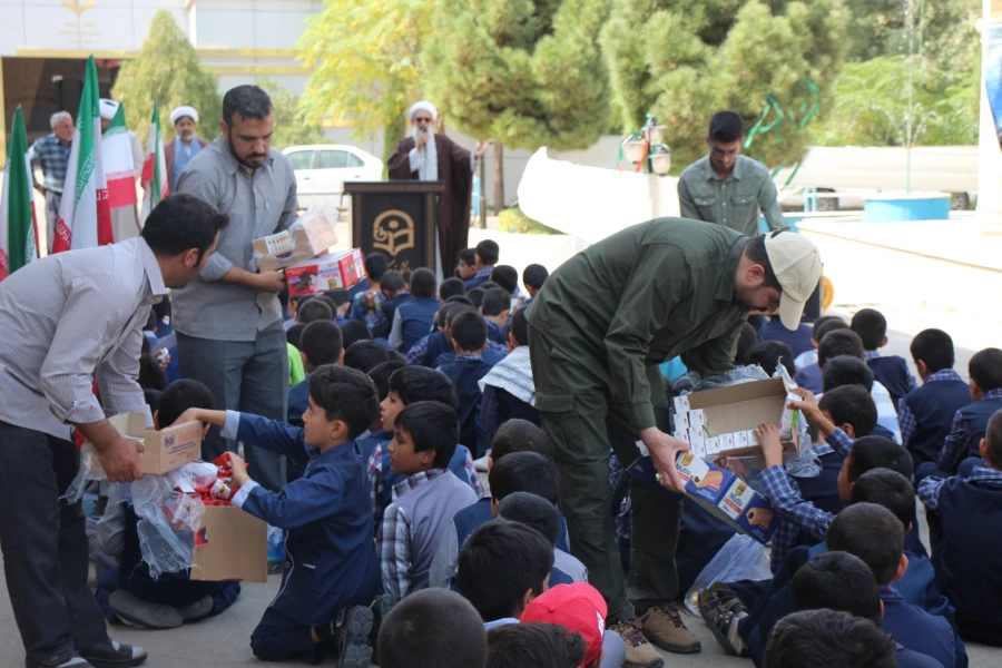 مراسم گرامیداشت هفته دفاع مقدس در جوار شهید گمنام دفاع مقدس 8