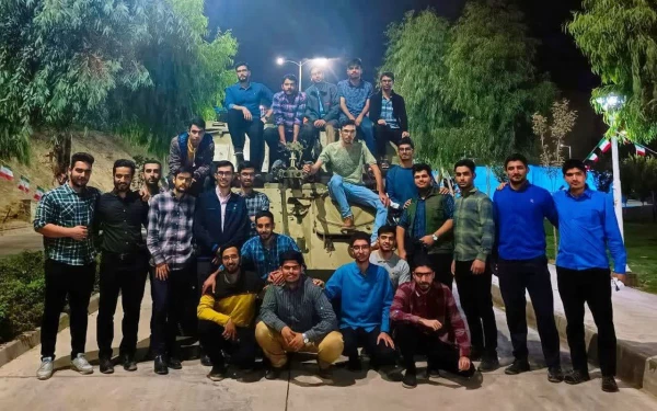 بازدید از نمایشگاه یاد یاران، به مناسبت هفته دفاع مقدس و میلاد با سعادت پیامبر اسلام «ص» و امام صادق «ع» 2