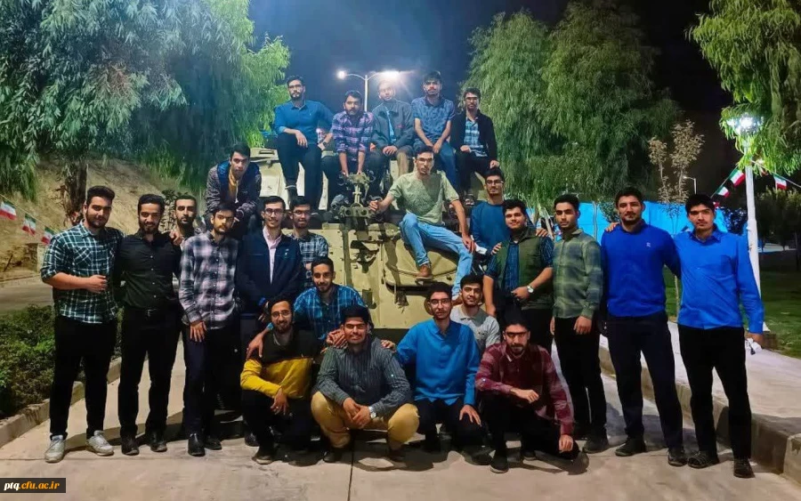 بازدید از نمایشگاه یاد یاران، به مناسبت هفته دفاع مقدس و میلاد با سعادت پیامبر اسلام «ص» و امام صادق «ع» 2