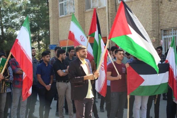 تجمع اعتراضی دانشجومعلمان پردیس آیت الله طالقانی(ره) 9