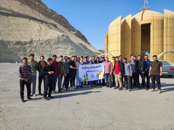 کوهپیمایی کوه خضرنبی(ع) توسط دانشجو معلمان عزیز و جمعی از کارکنان پردیس آیت الله طالقانی(ره) بمناسبت هفته تربیت بدنی  4