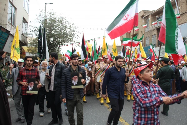 حضور دانشجومعلمان دانشگاه فرهنگیان قم در در راهپیمایی ۱۳ آبان 6
