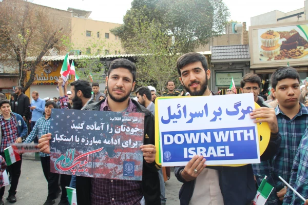 حضور دانشجومعلمان دانشگاه فرهنگیان قم در در راهپیمایی ۱۳ آبان 7