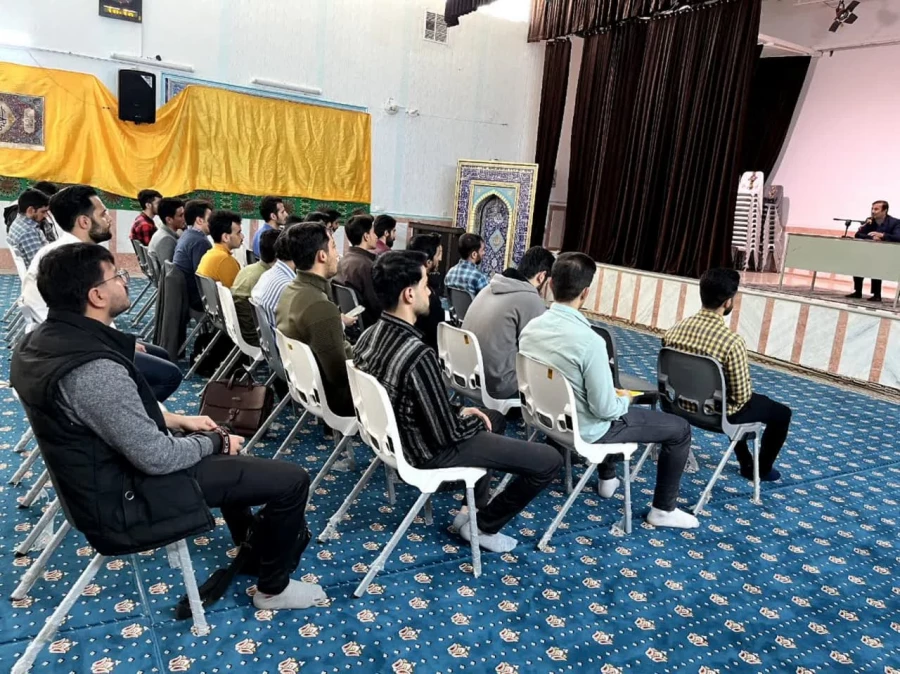 برگزاری گارگاه سبک ها و مهارت های کتابخوانی
 2