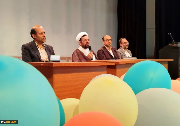 گرامیداشت تلاش های سرپرستان و فعالان سراهای دانشجویی

جشن باشکوه هفته سراهای دانشجویی با حضور مسئولان و دانشجومعلّمان پردیس آیت الله طالقانی برگزار شد